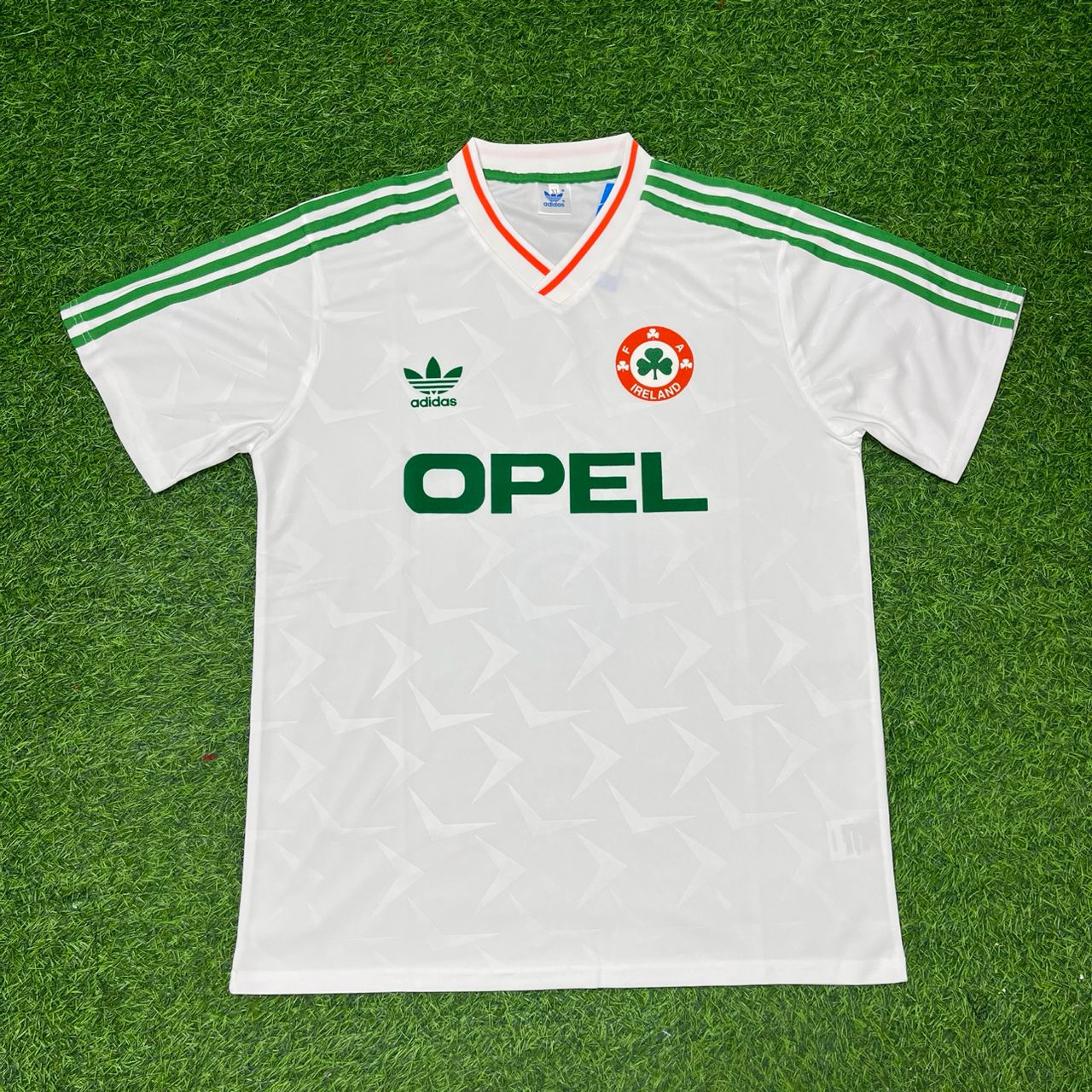 Roy Keane Ireland White Legendary Anniversary Retro Football Jersey Kit