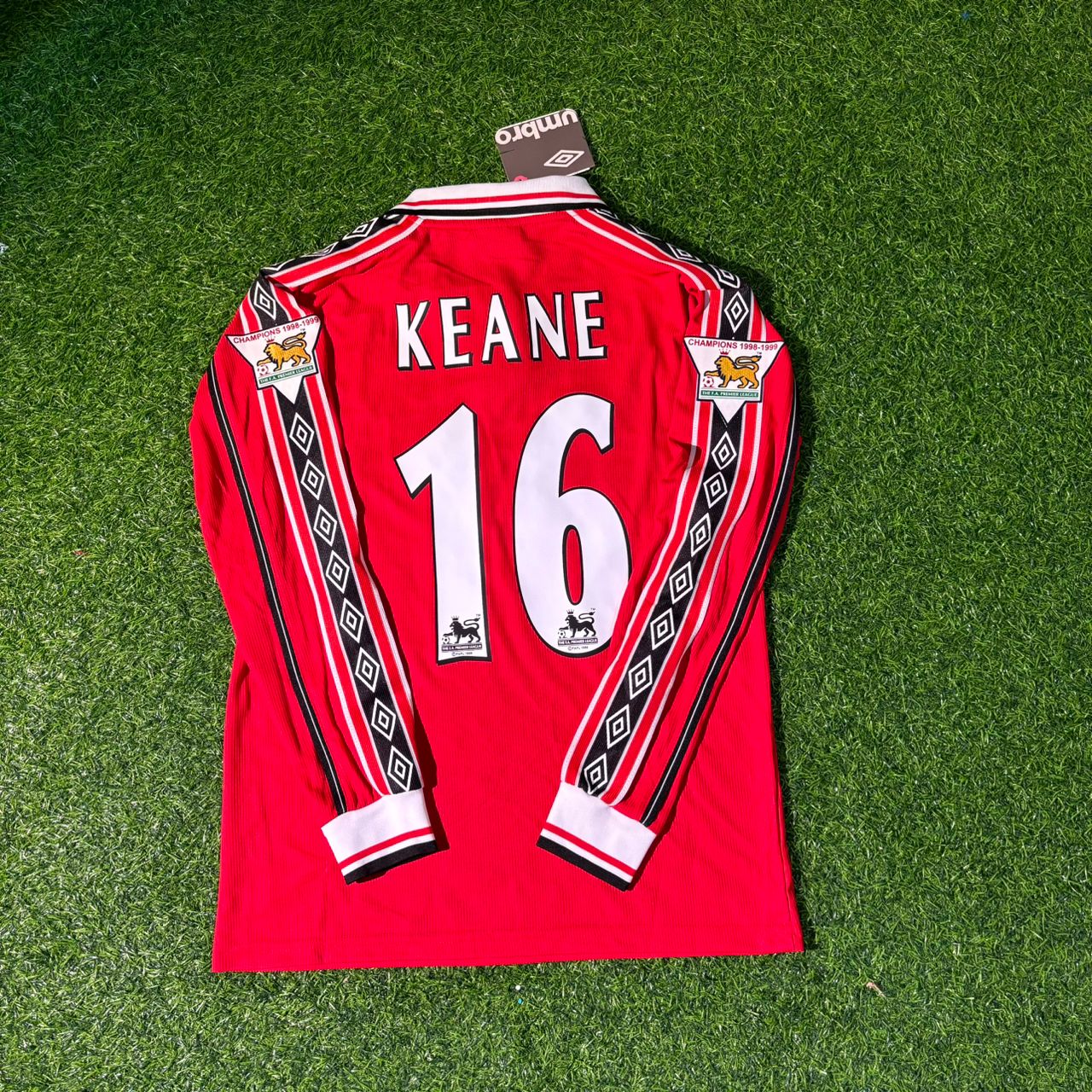 Roy Keane Manchester United 1999 Red Long Sleeve Football Jersey