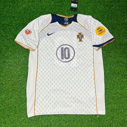 Maillot de football extérieur rétro blanc Cristiano Ronaldo 17 Portugal EURO 2004
