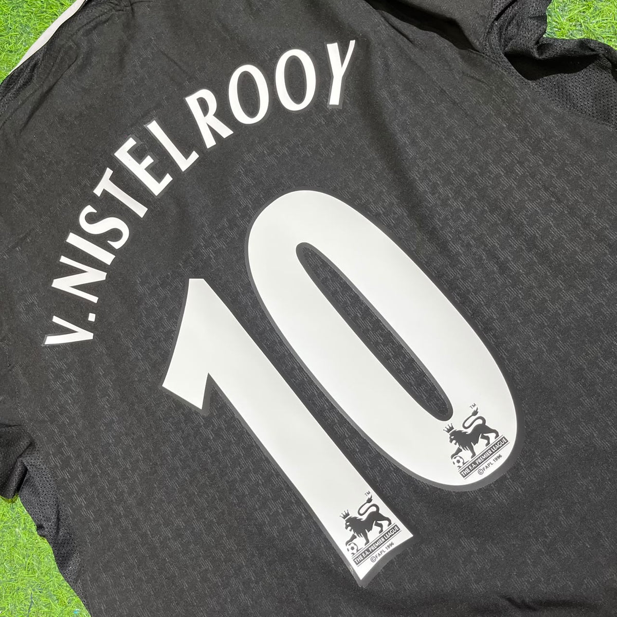 Ruud van Nistelrooy Manchester United 2003-2004 Away Black Long Sleeve Retro Football Jersey