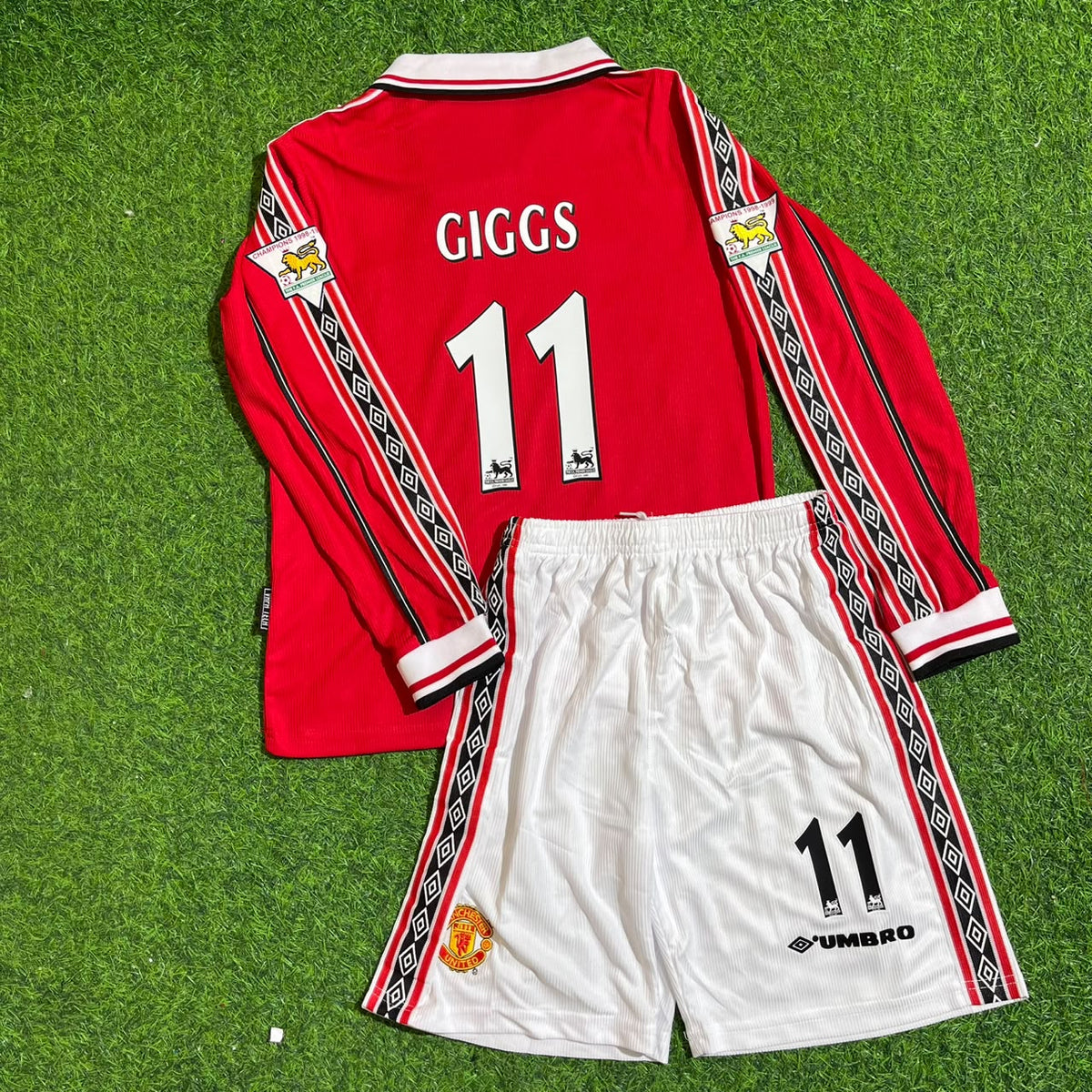 Ryan Giggs 11 - Manchester United 1999 Red Long Sleeve Kids Kit Jersey Trikot Maillot