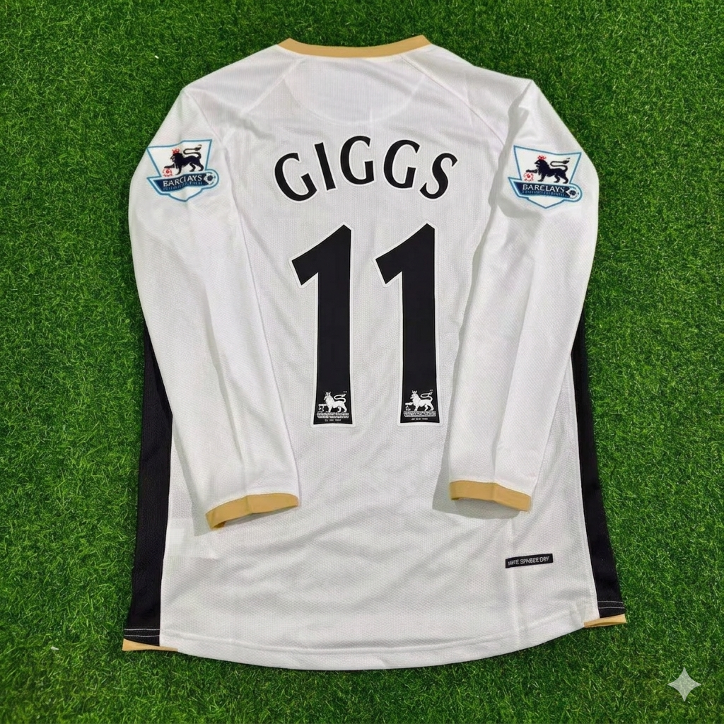 Ryan Giggs #11 Manchester United 2006-2007 White Retro Long Sleeve Football Jersey