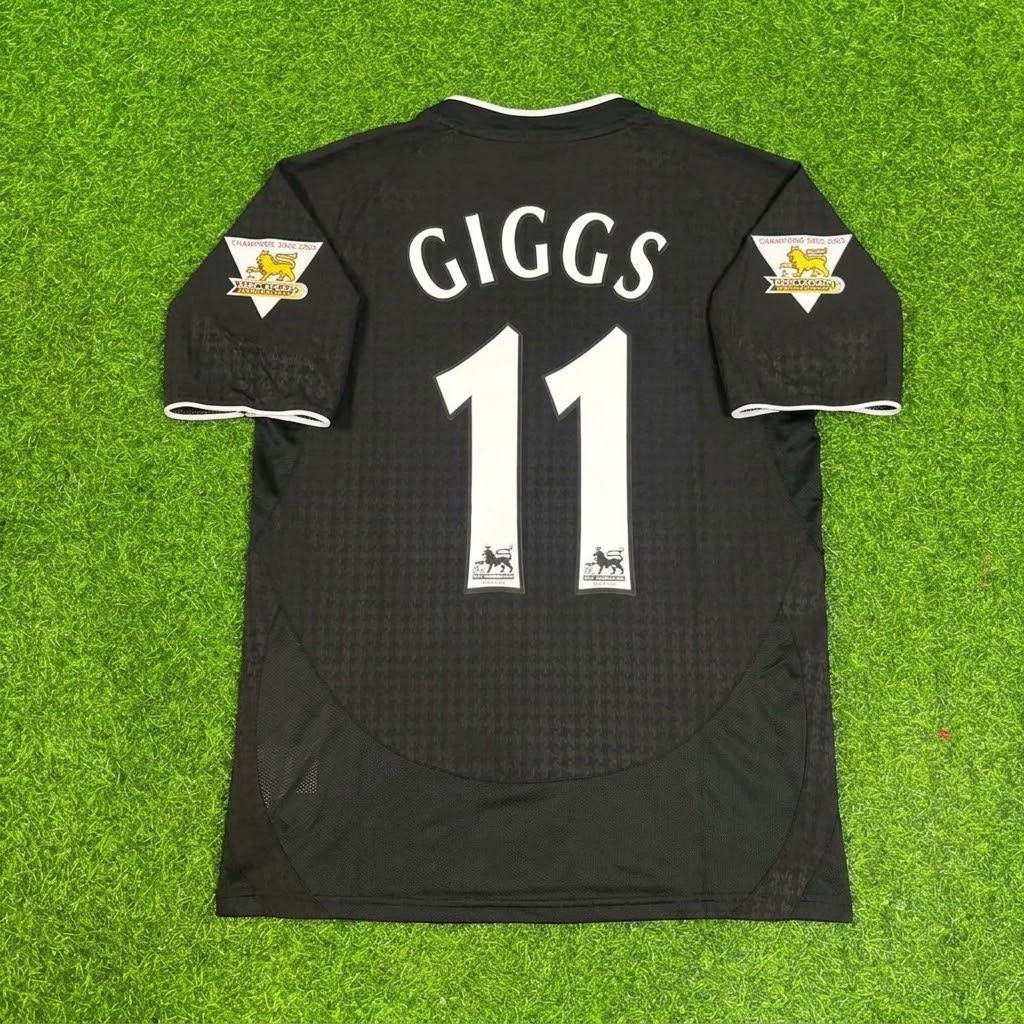 Ryan Giggs Manchester United 2003-2004 Away Black Retro Football Jersey