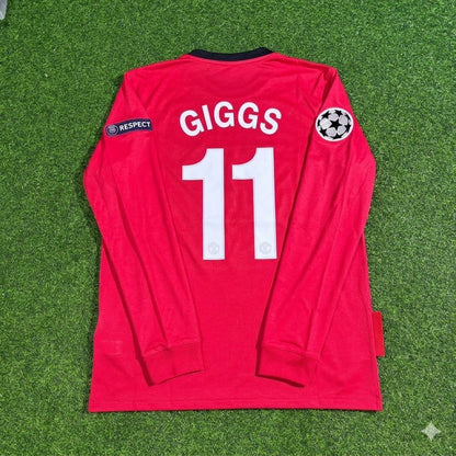 Ryan Giggs #11 Manchester United 2009-2010 Retro Long Sleeve Football Jersey