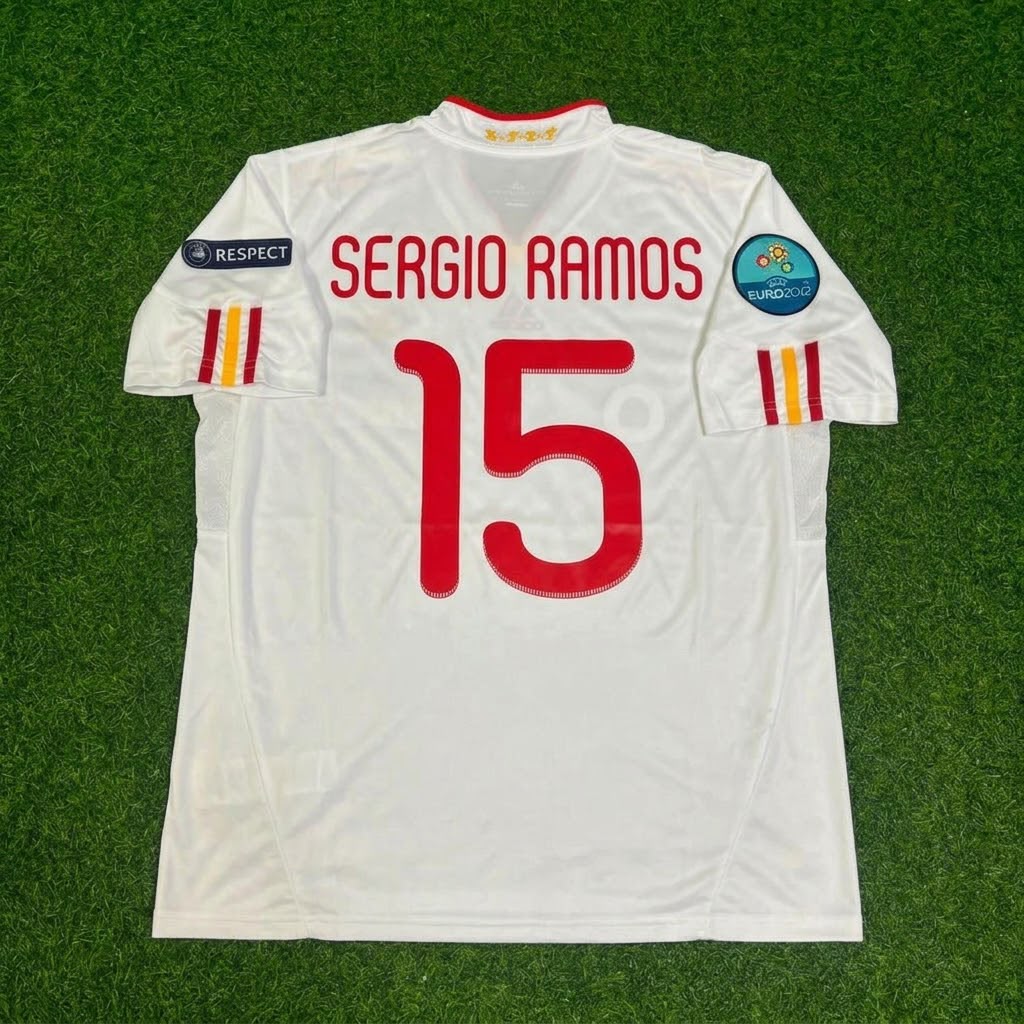 Sergio Ramos Spain EURO 2012 Final Retro Football Jersey Kit