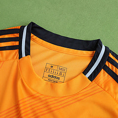 Orangefarbenes Special Edition-Trikot von Real Madrid