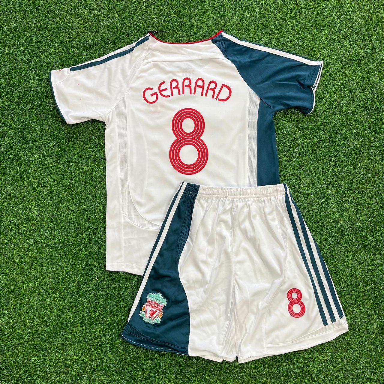 Steven Gerrard Liverpool 2006/07 White Kids Retro Football Jersey Kit