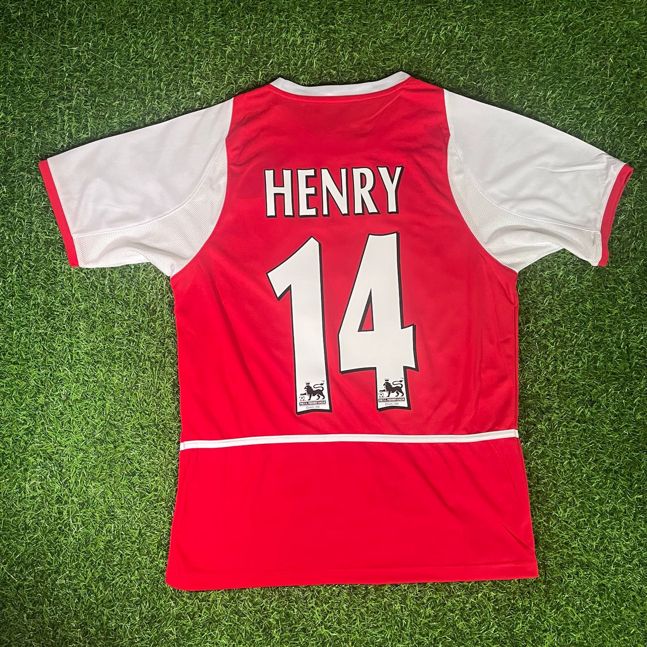 thierry-henry-arsenal-o2-sponsor-white-red-retro-kit-jersey-maillot ...