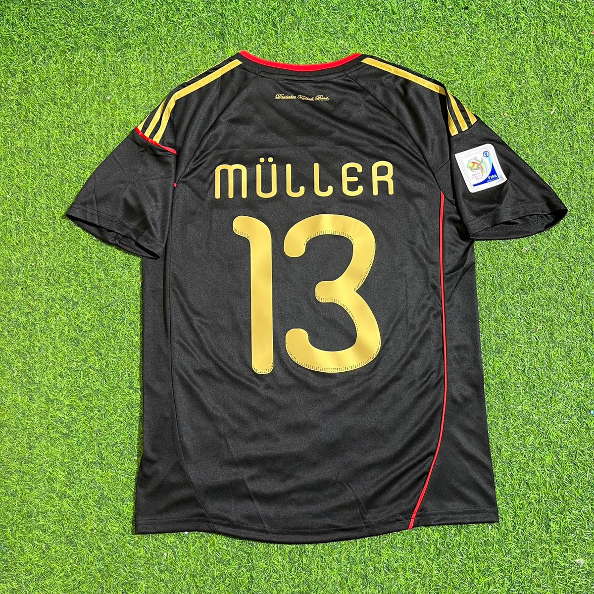 Thomas Müller - Germany Deutschland 2010 World Cup Black Jersey Trikot