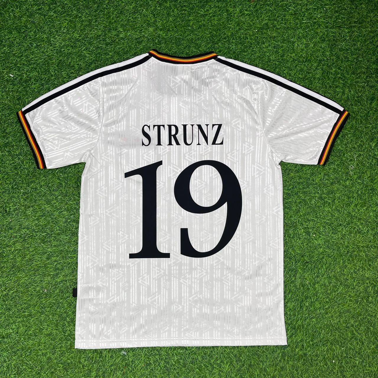 Thomas Strunz Deutschland EM 1996 Finale Heim Retro Fußballtrikot Set