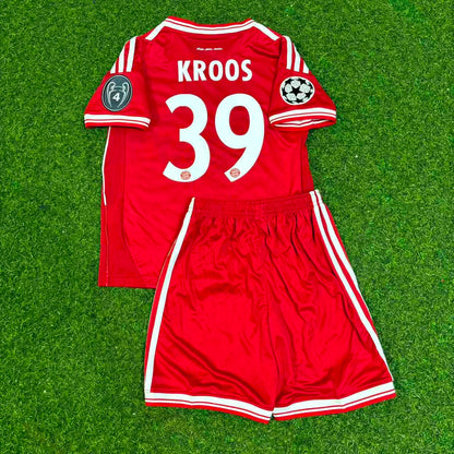 Toni Kroos #39 Bayern Munich 2013 Champions League Final Kids Retro Kit