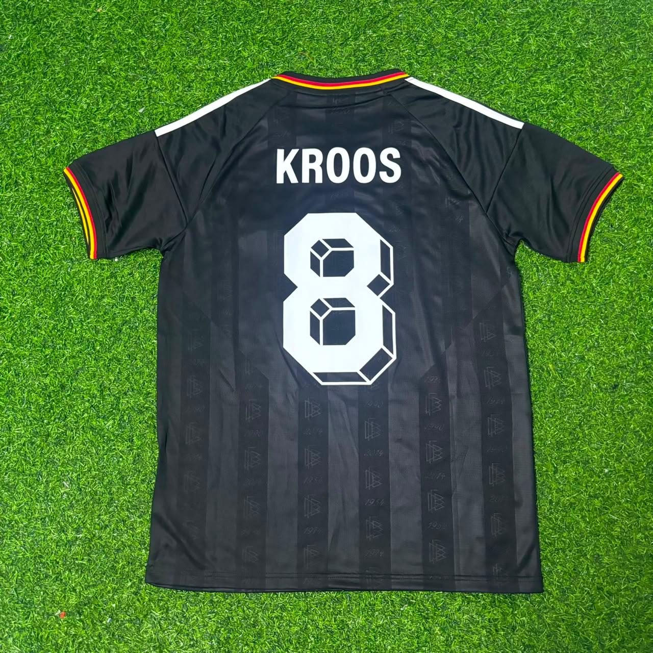 Toni Kroos 8# Maillot de Football Rétro Vintage Noir Allemagne