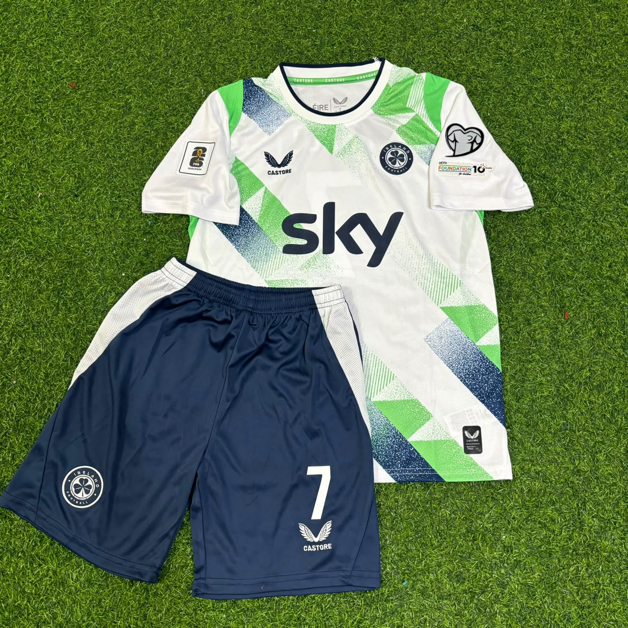 Troy Parrott #7 Irland Kinder Heimtrikot 2026 Grün-Weiß