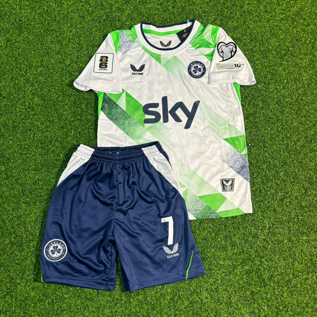 Troy Parrott #7 Ireland Kids 2026 Home Green White Football Jersey