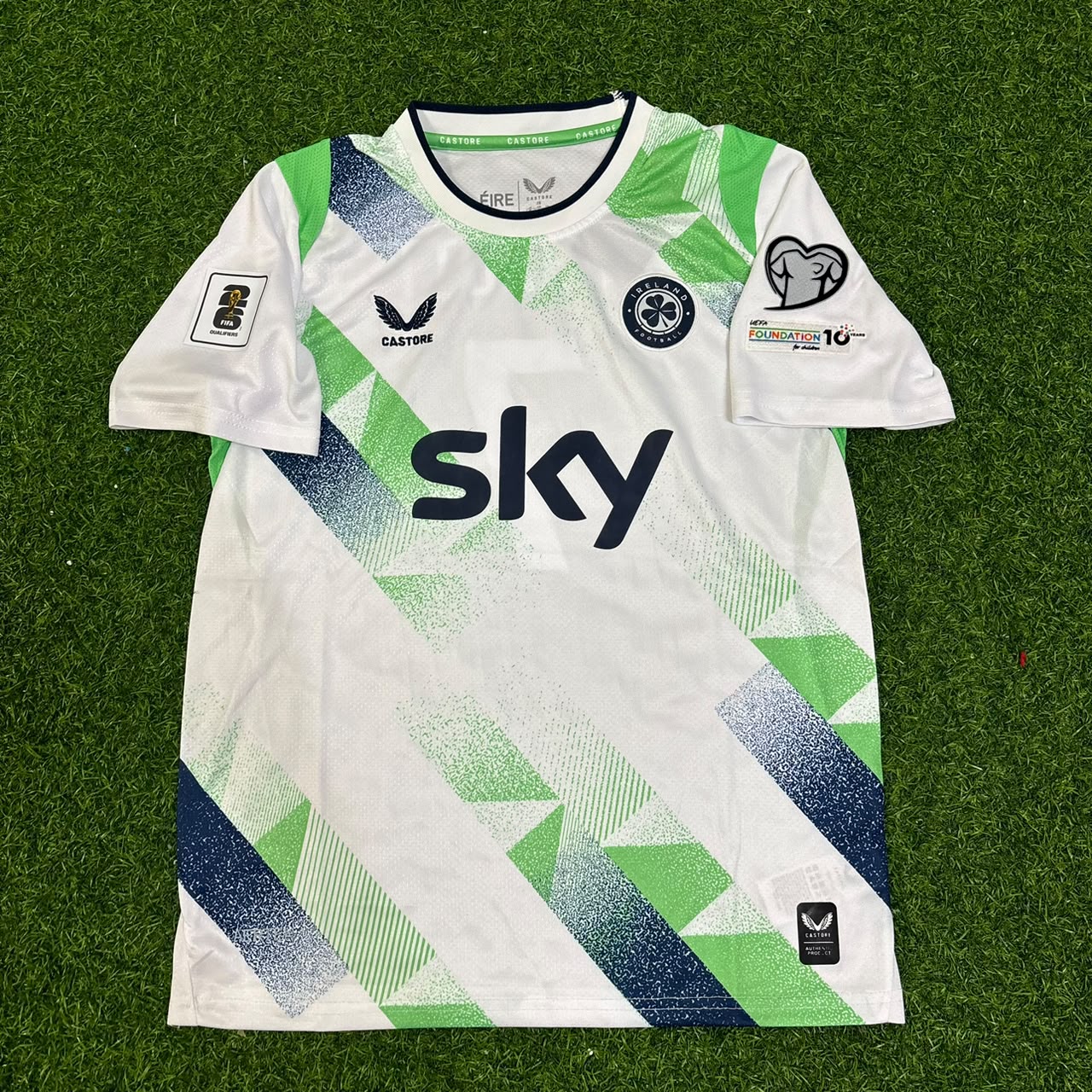 Troy Parrott #7 Irland Kinder Heimtrikot 2026 Grün-Weiß