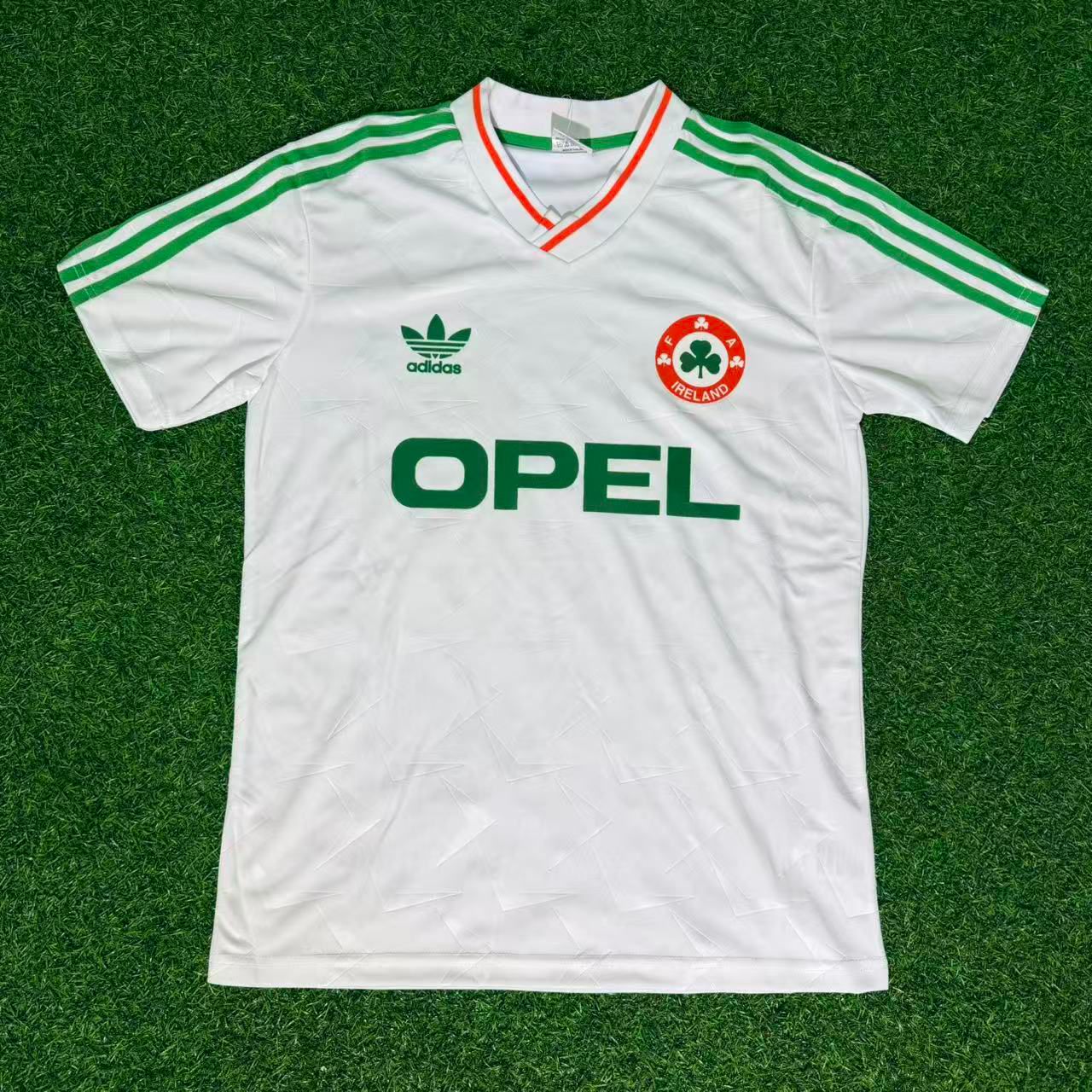 Paul McGrath Ireland White Legendary Anniversary Retro Football Jersey Kit