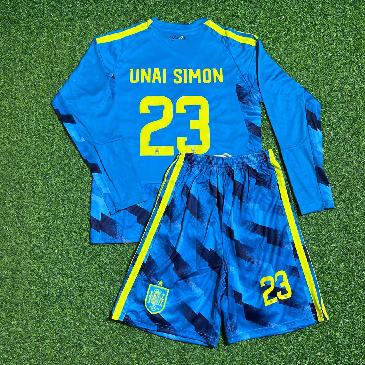 Unai Simon Spain Goalkeeper 2026 World Cup Long Sleeve Kids Blue Special Football Jersey