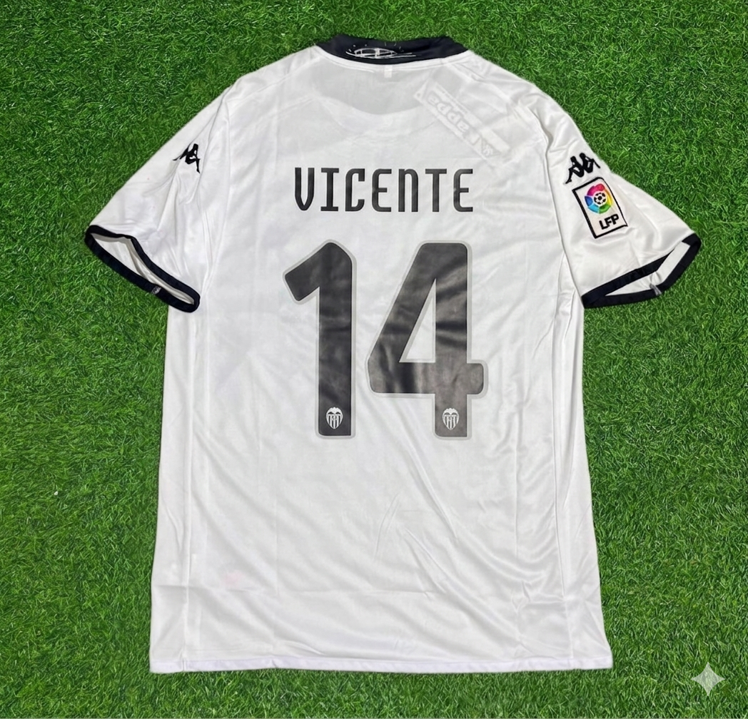 Vicente Rodríguez #14 Valencia White Retro Football Jersey