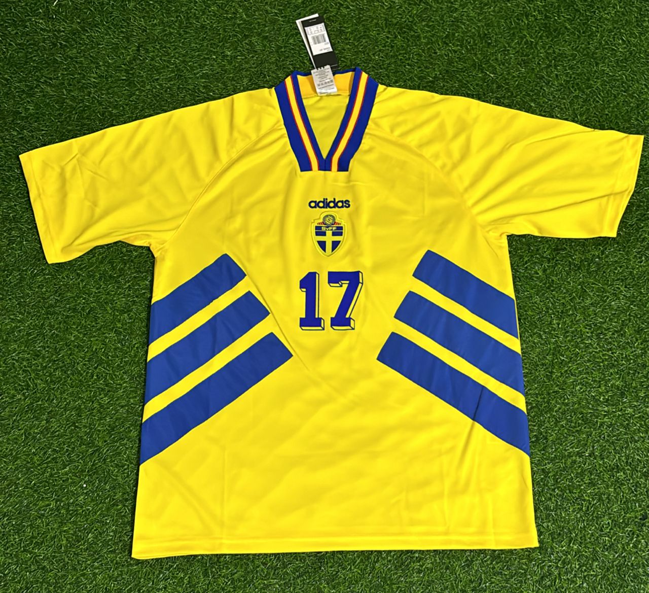 Viktor Gyökeres Sweden Retro Football Jersey Kit