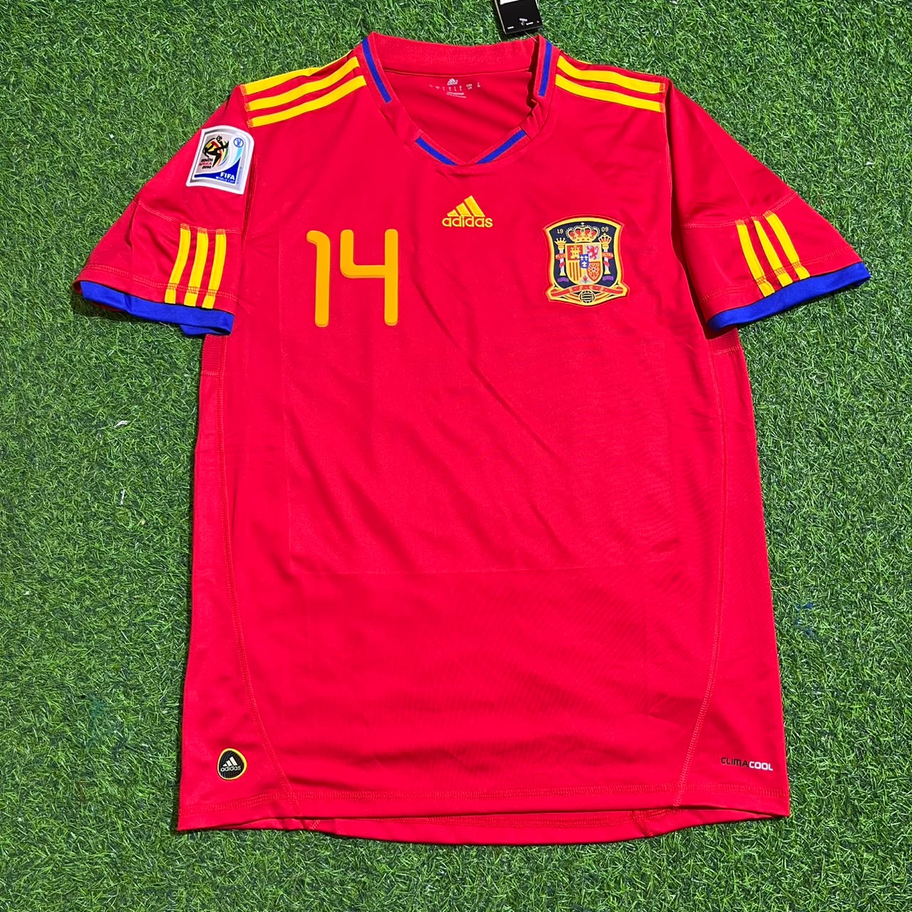 Xabi Alonso 14 – Spain 2010 World Cup Retro Kit Jersey – | Trikot | Maillot Soccer Shirt