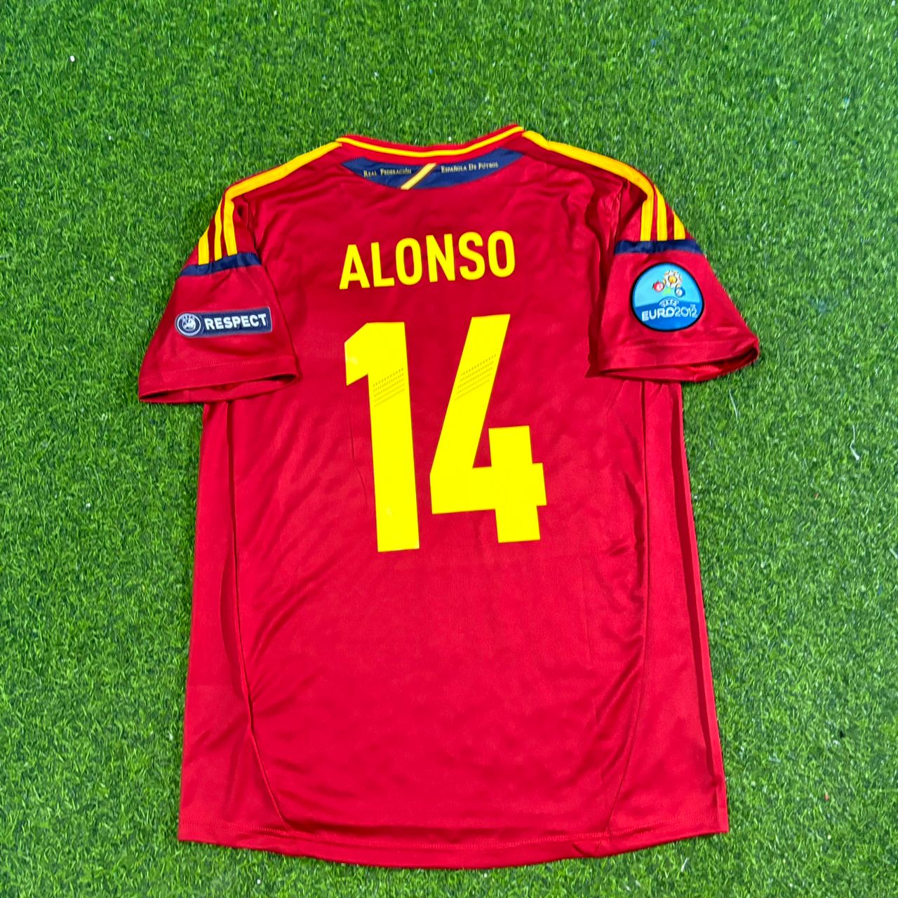 Xabi Alonso Spain EURO 2012 Final Retro Football Jersey Kit