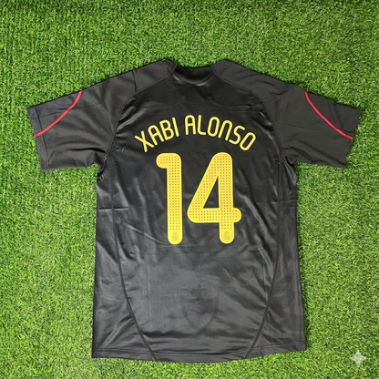 Xabi Alonso – Liverpool 2009-10 Black Retro Kit Jersey – | Trikot | Maillot Soccer Shirt
