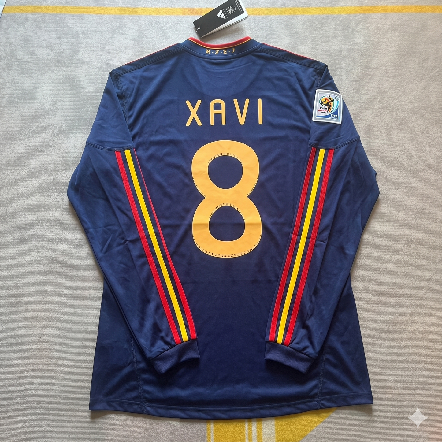 Xavi Hernandez - Spain 2010 World Cup Final Retro Jersey Trikot
