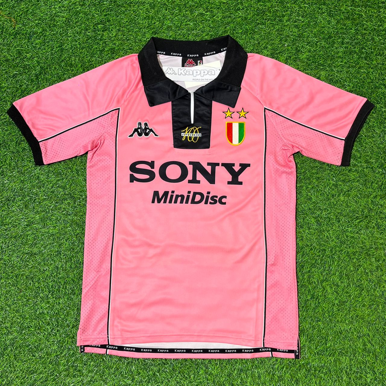 Zinedine Zidane – Juventus 1996-1998 Retro Pink Kit Jersey – | Trikot | Maillot