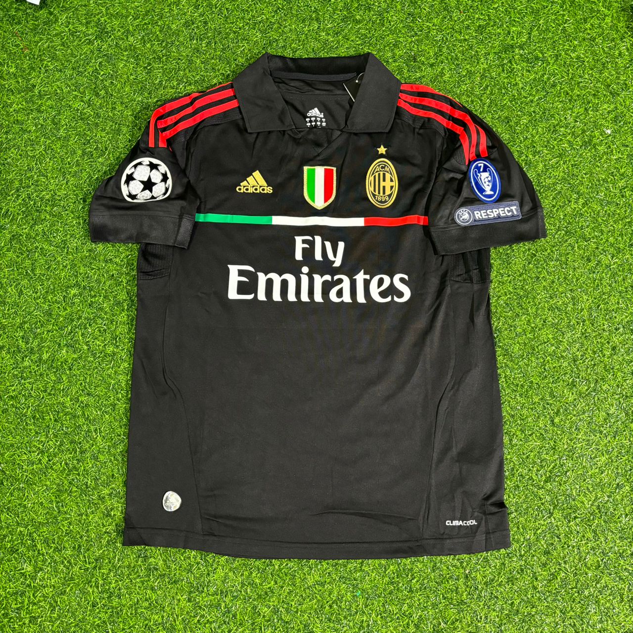 Zlatan Ibrahimović #11 AC Milan 2011 2012 Away Black Retro Jersey