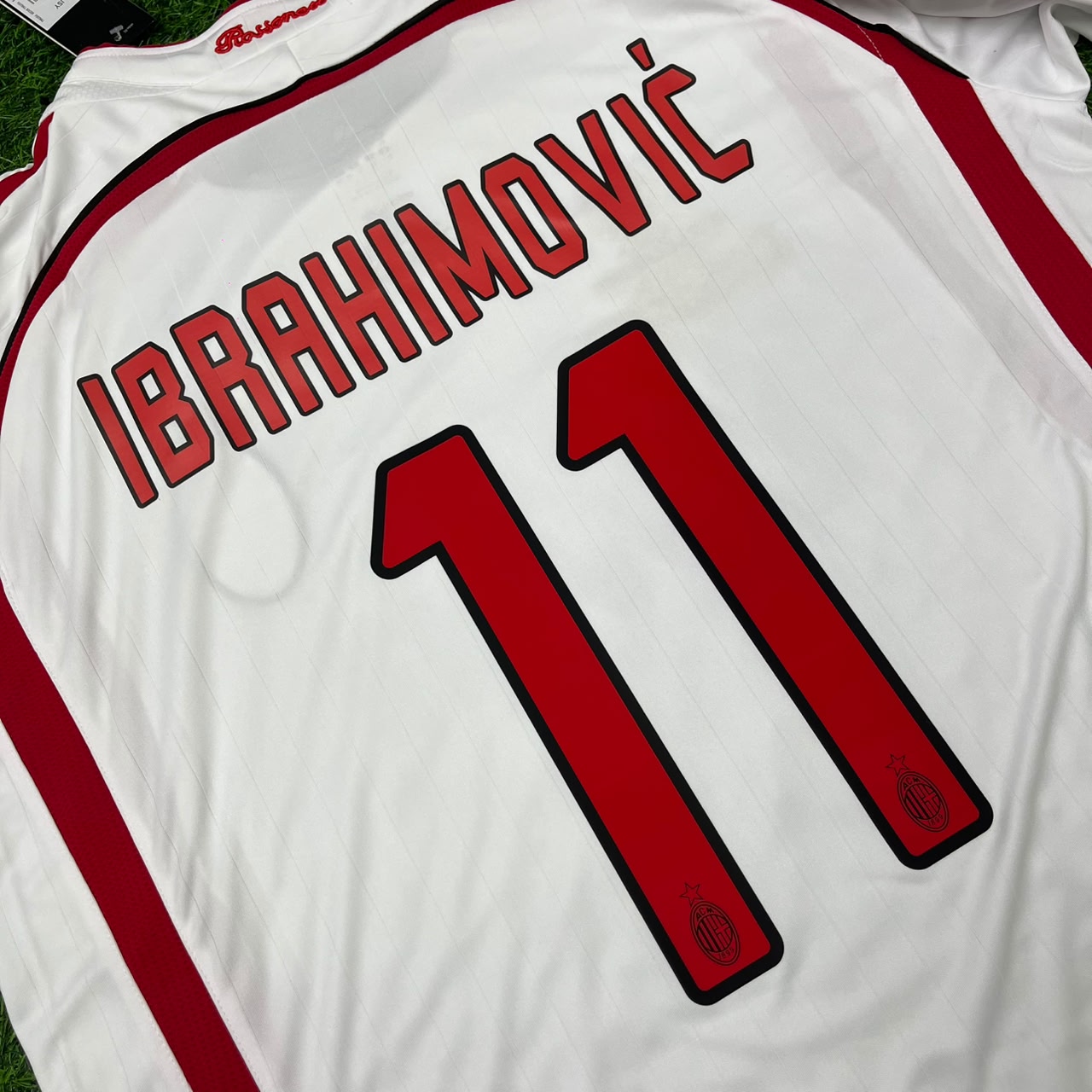 Zlatan Ibrahimovic 11 AC Milan White Long Sleeve Retro Football Jersey