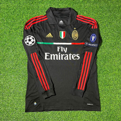 Zlatan Ibrahimović AC Milan 2011/12 Red & Black Retro Football Jersey Kit