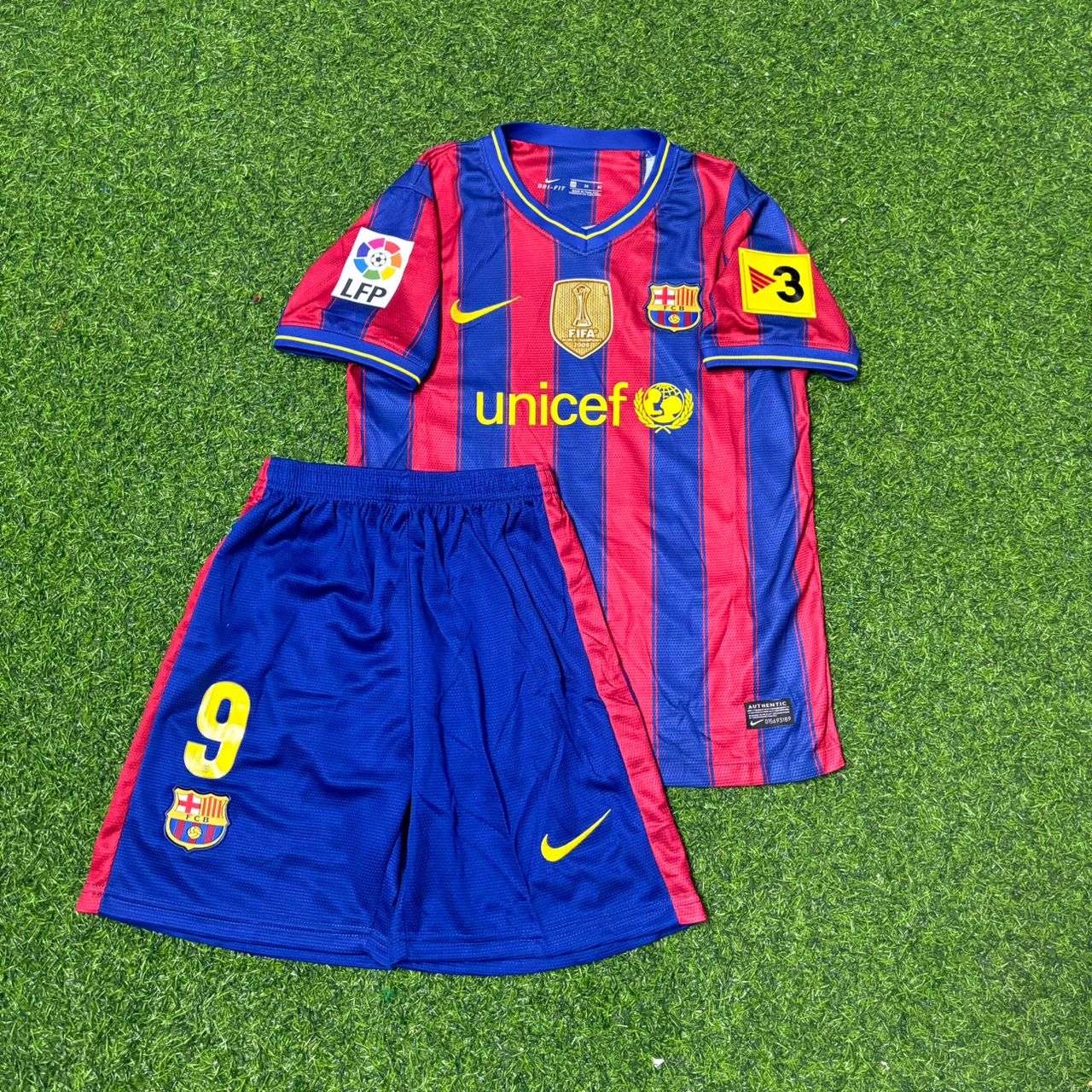 Zlatan Ibrahimović Barcelona 2009-2010 Kids Home Retro Football Jersey
