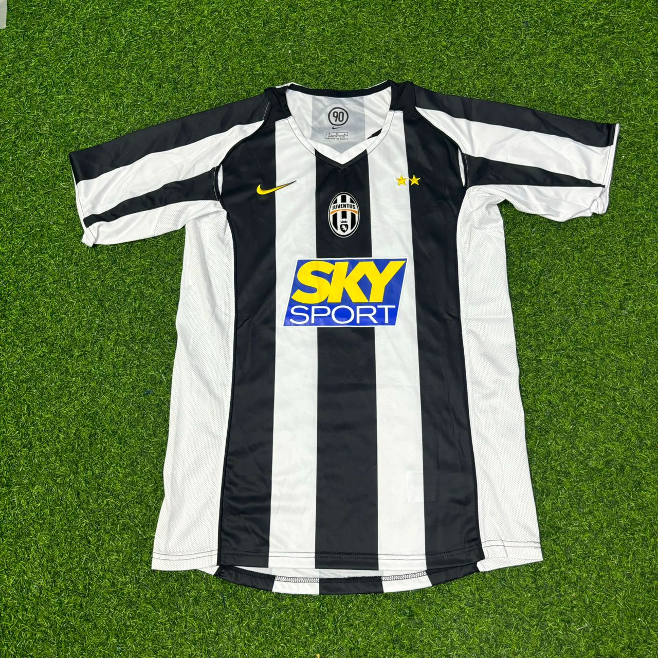 Zlatan Ibrahimović Juventus 2004-2005 White Home Retro Football Jersey