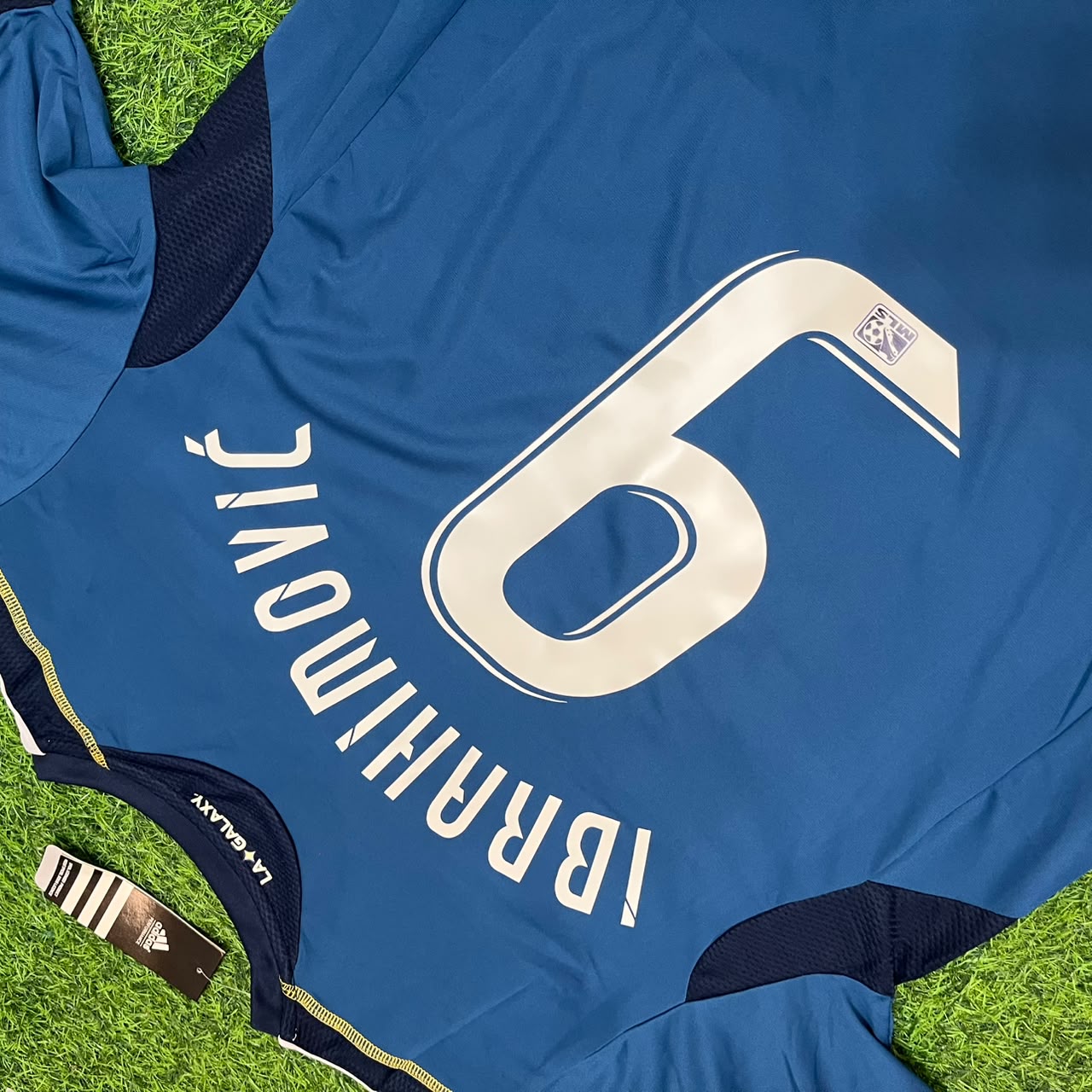 Zlatan Ibrahimovic LA Galaxy Away Retro Blue Jersey Trikot Soccer Shirt
