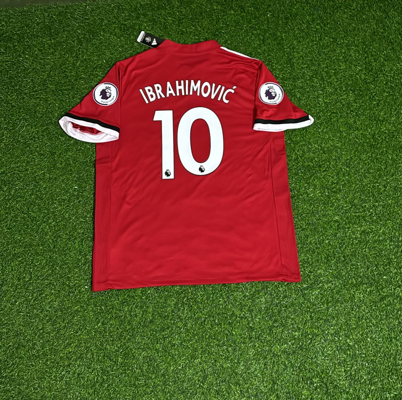 Zlatan Ibrahimović Manchester United 2017/18 Red Retro Football Jersey Kit