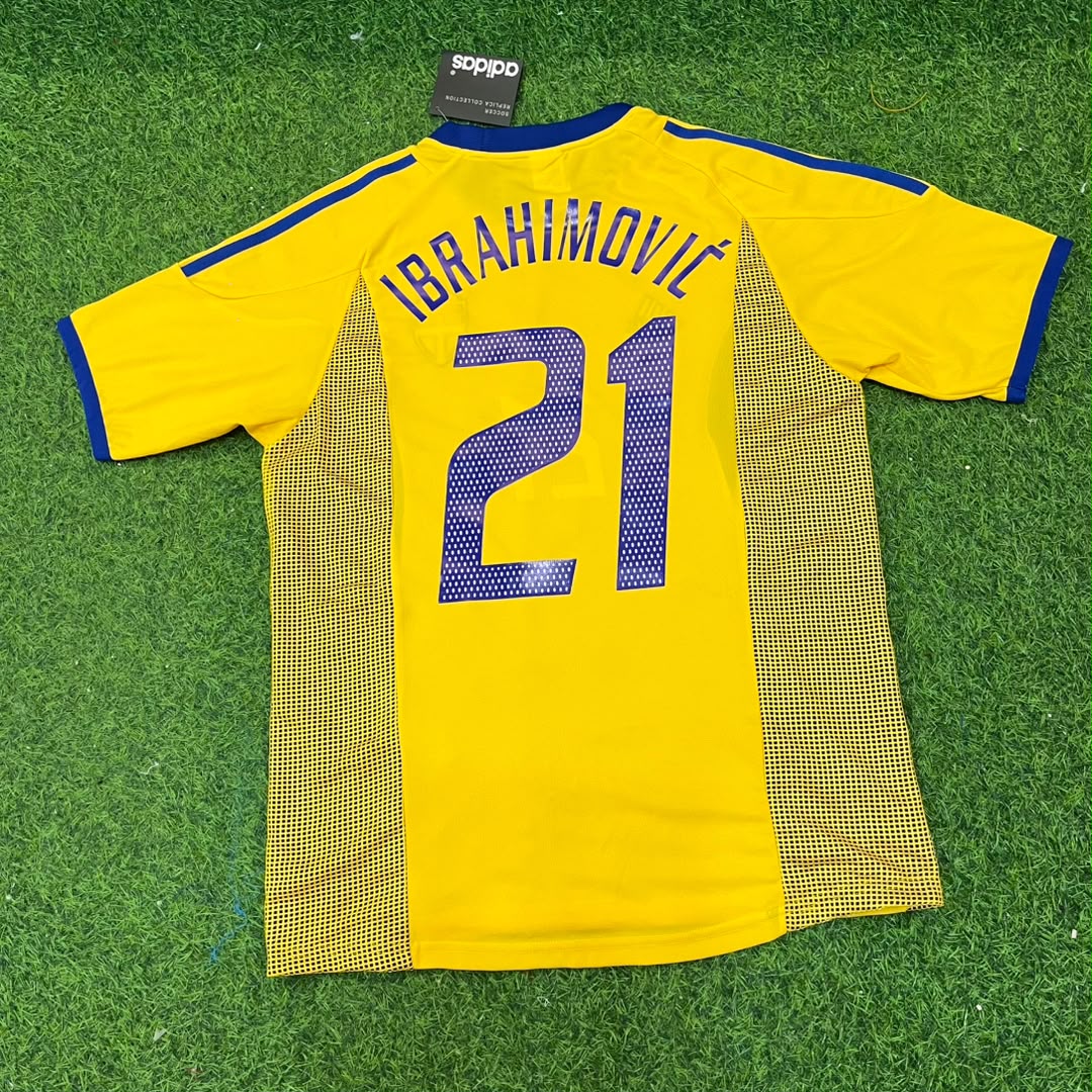 Zlatan Ibrahimovic Sweden 2002 World Cup Home Yellow Retro Football Jersey Kit